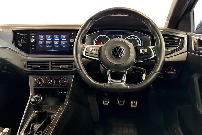 VOLKSWAGEN Polo Photo 11