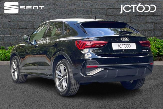 AUDI Q3 Photo 3
