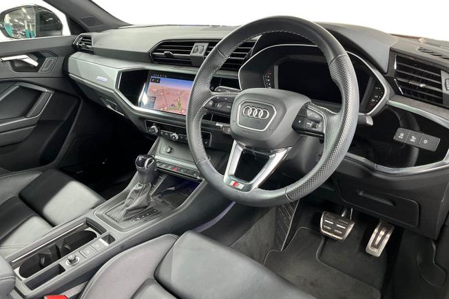 AUDI Q3 Photo 6