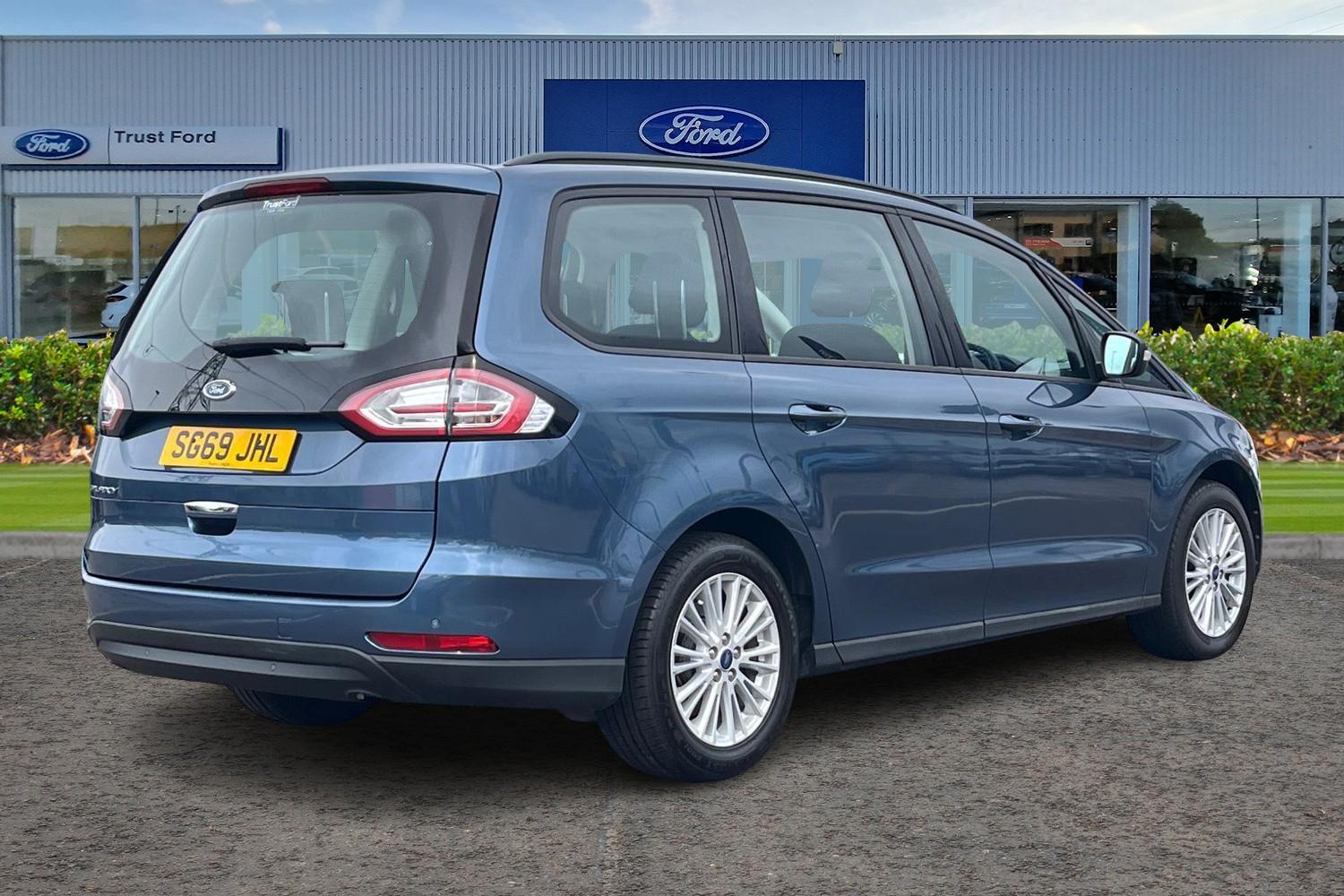 Ford Galaxy Photo 3