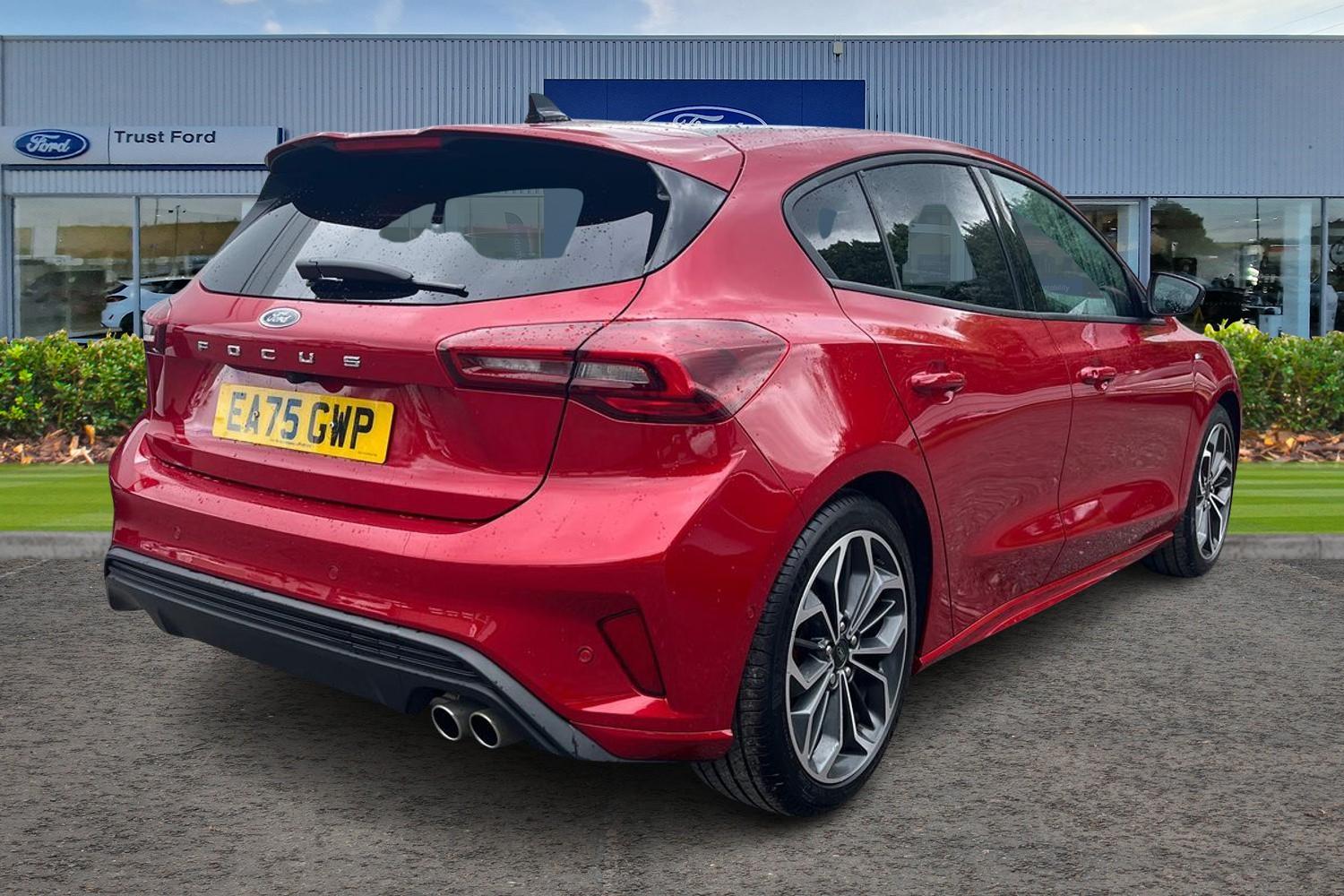 Ford FOCUS Photo 3
