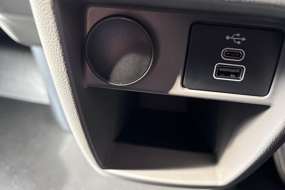 Used Ford TRANSIT CUSTOM YP75HFT 17