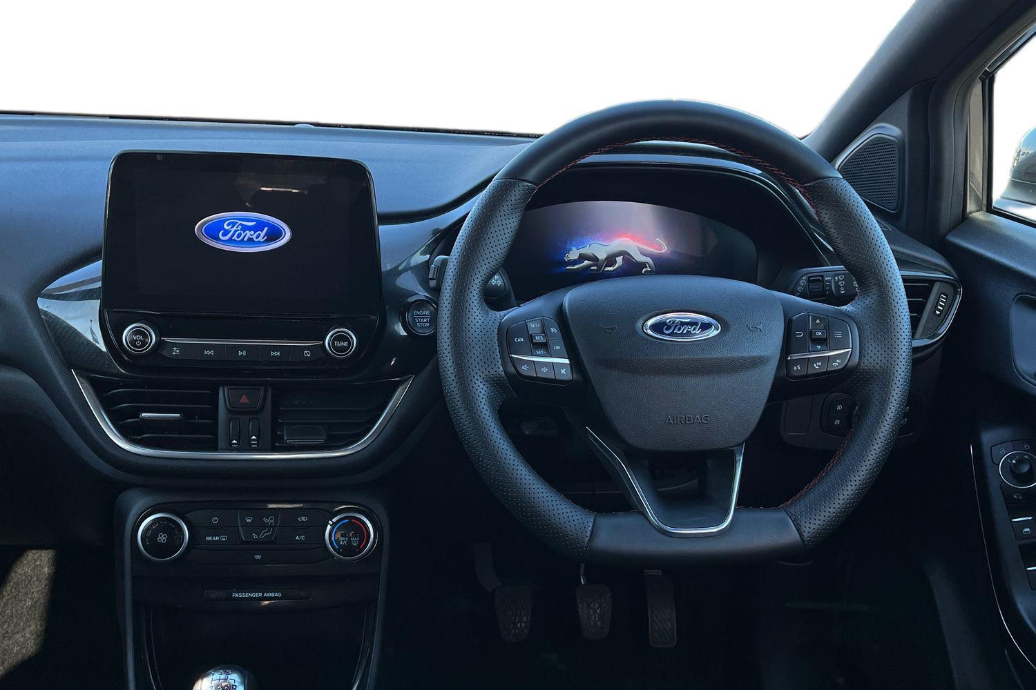 Ford PUMA Photo 10