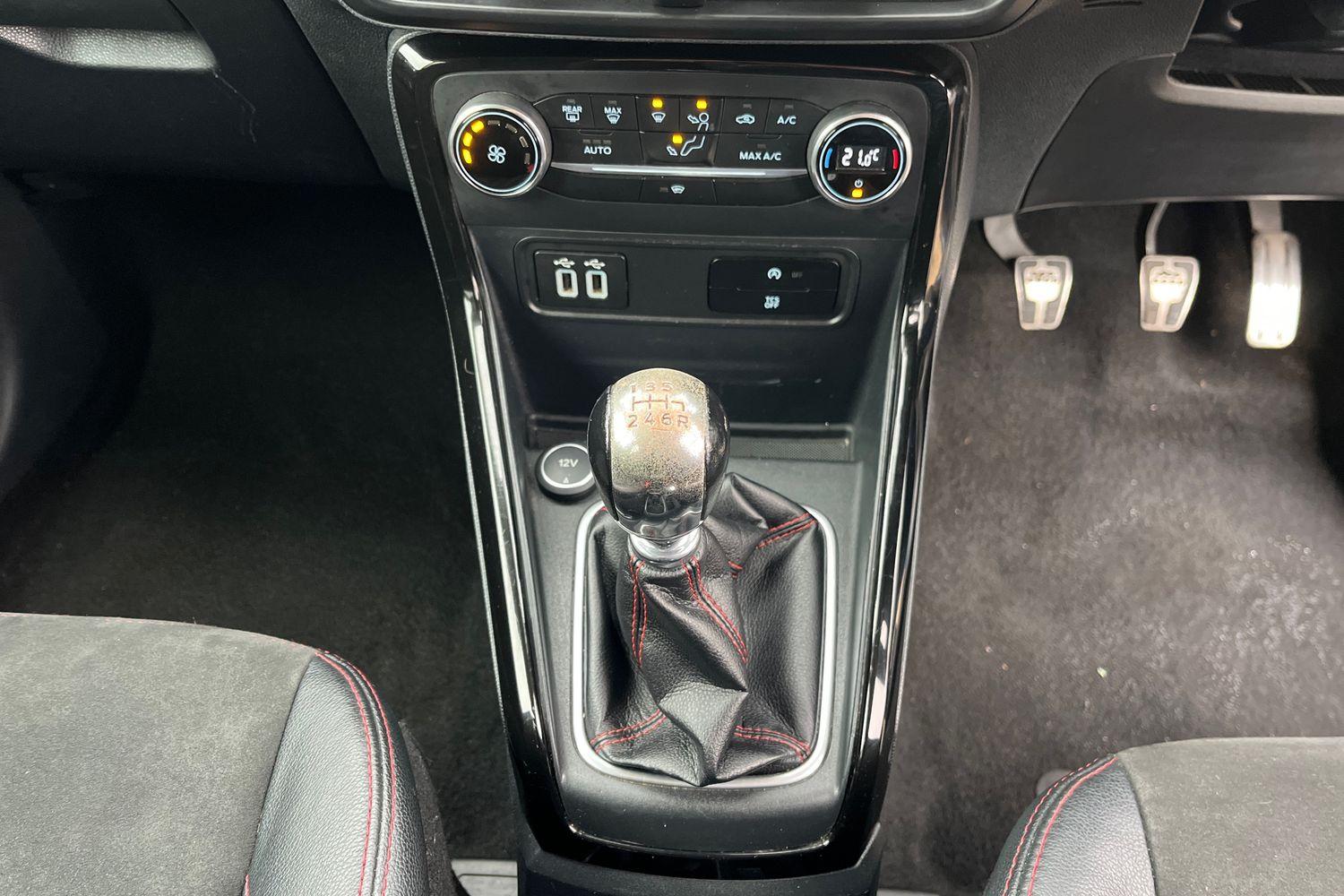 Ford EcoSport Photo 31