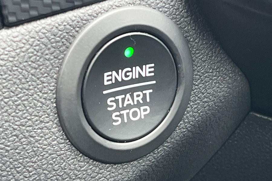 Ford Kuga Photo autoimg-6db4c846df5f8e6b8134059de99ff3a11a050e06.jpg