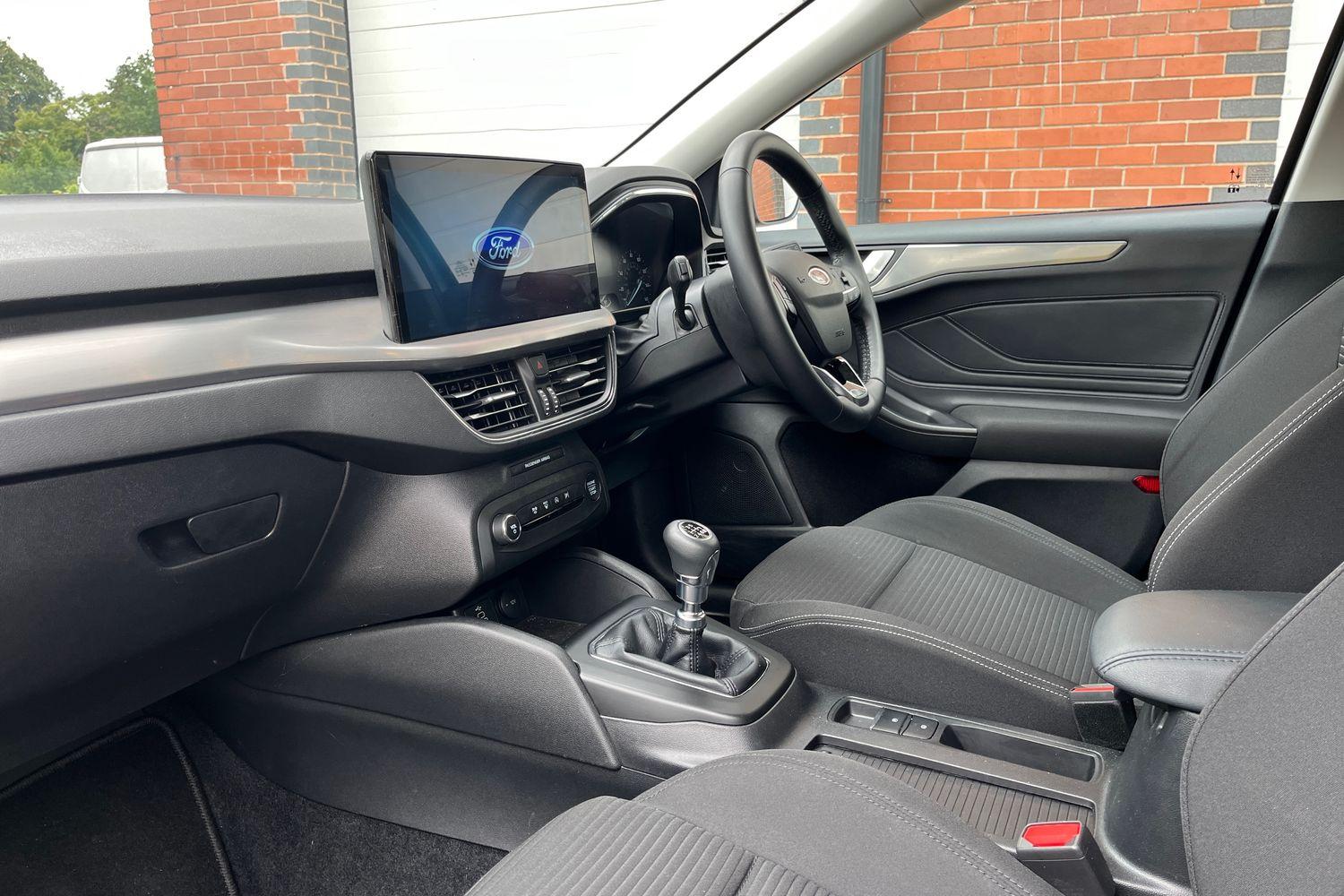 Ford FOCUS Photo 17