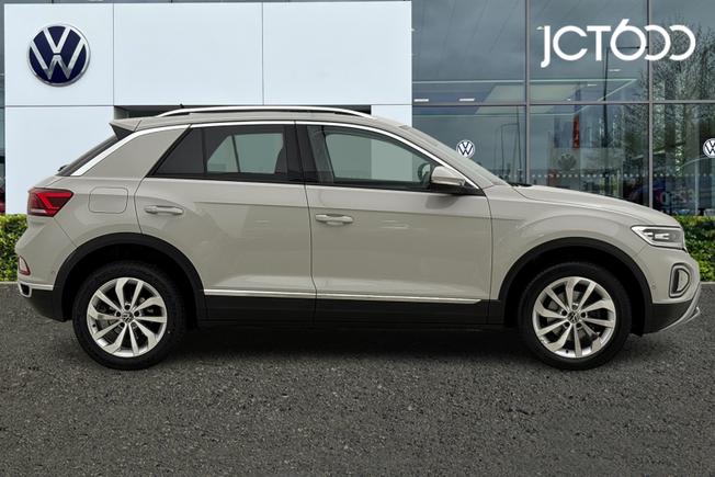 VOLKSWAGEN T-Roc Photo 4