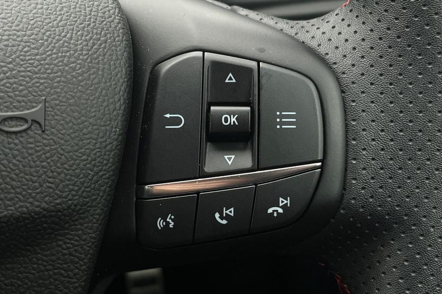 Ford FOCUS Photo autoimg-6dbacd07a24ba2b0f466f21c6f02bdb6efc7a759.jpg