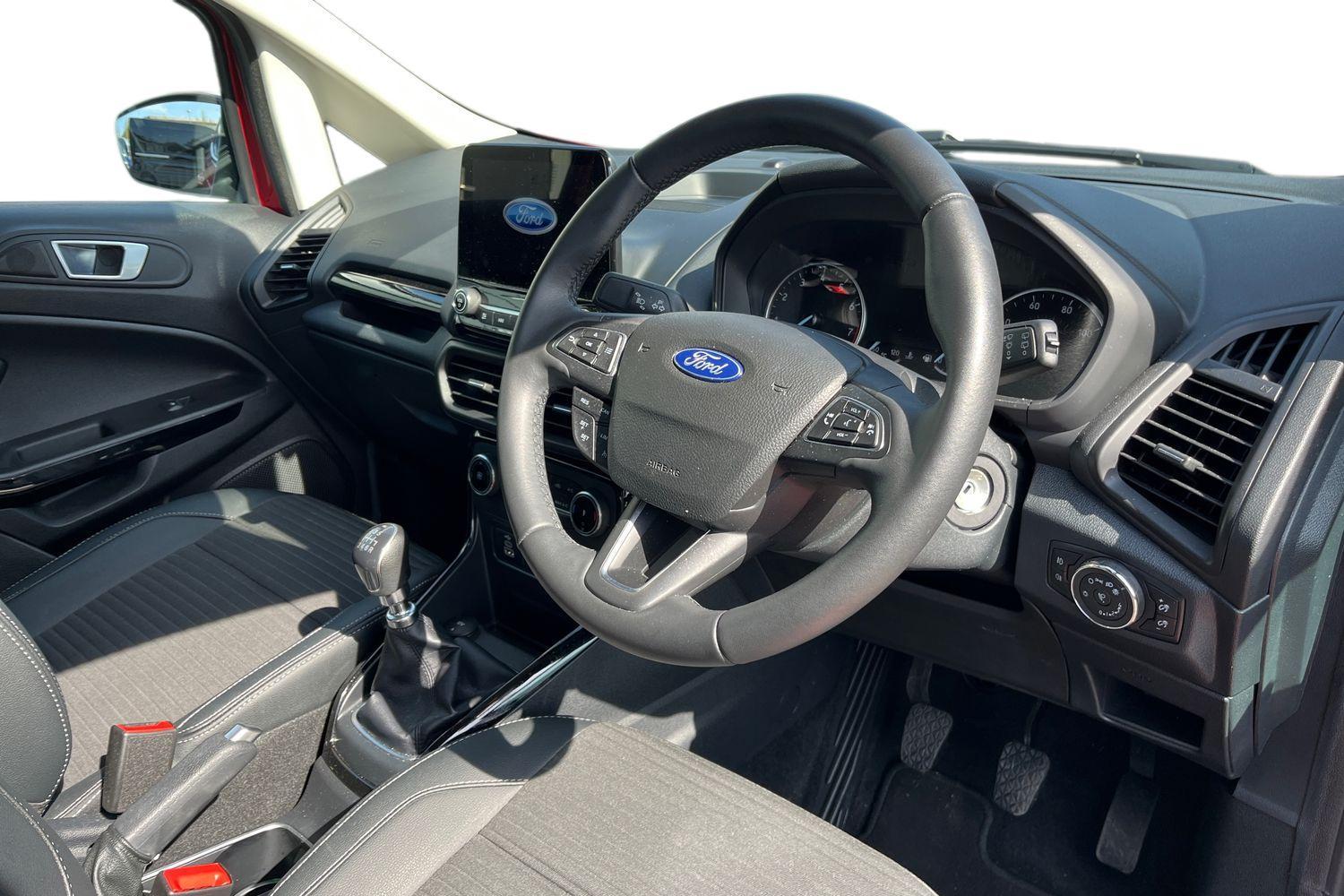Ford ECOSPORT Photo 8