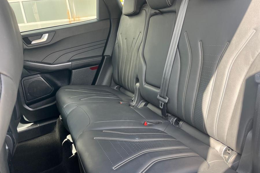 Ford KUGA Photo autoimg-6dbf1b65364a060c822214037c1cf0c8a1dcc0c0.jpg