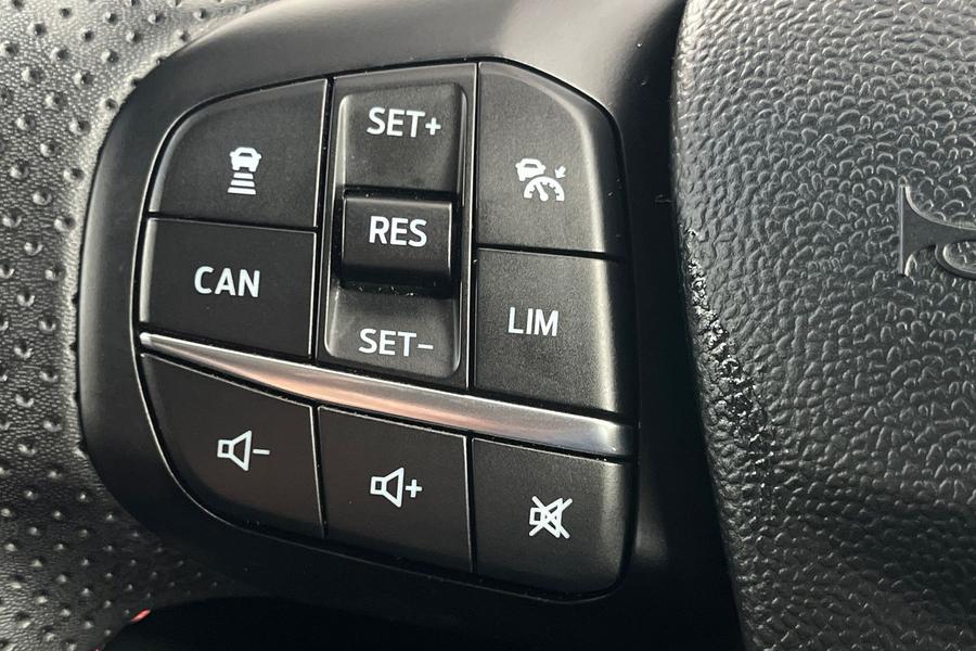Ford PUMA Photo autoimg-6dc0e8015dc60c4b6a760c29151d8949747d375c.jpg