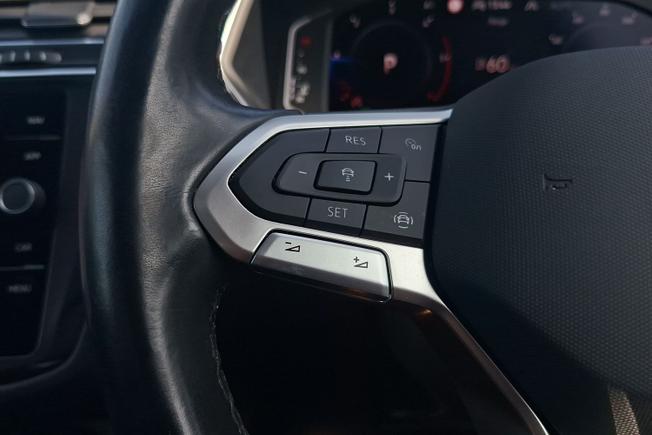 VOLKSWAGEN Tiguan Allspace Photo 16