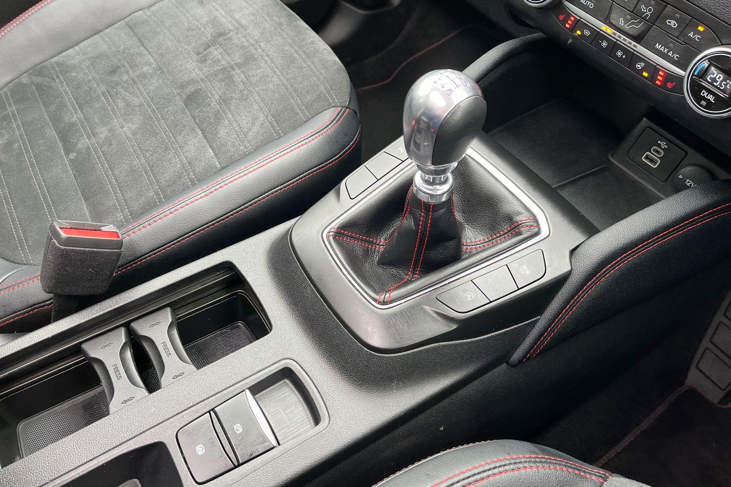 Ford KUGA Photo 29