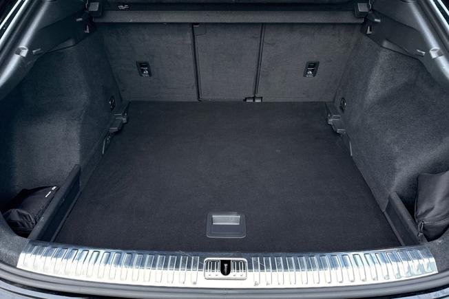 AUDI Q3 Photo 13