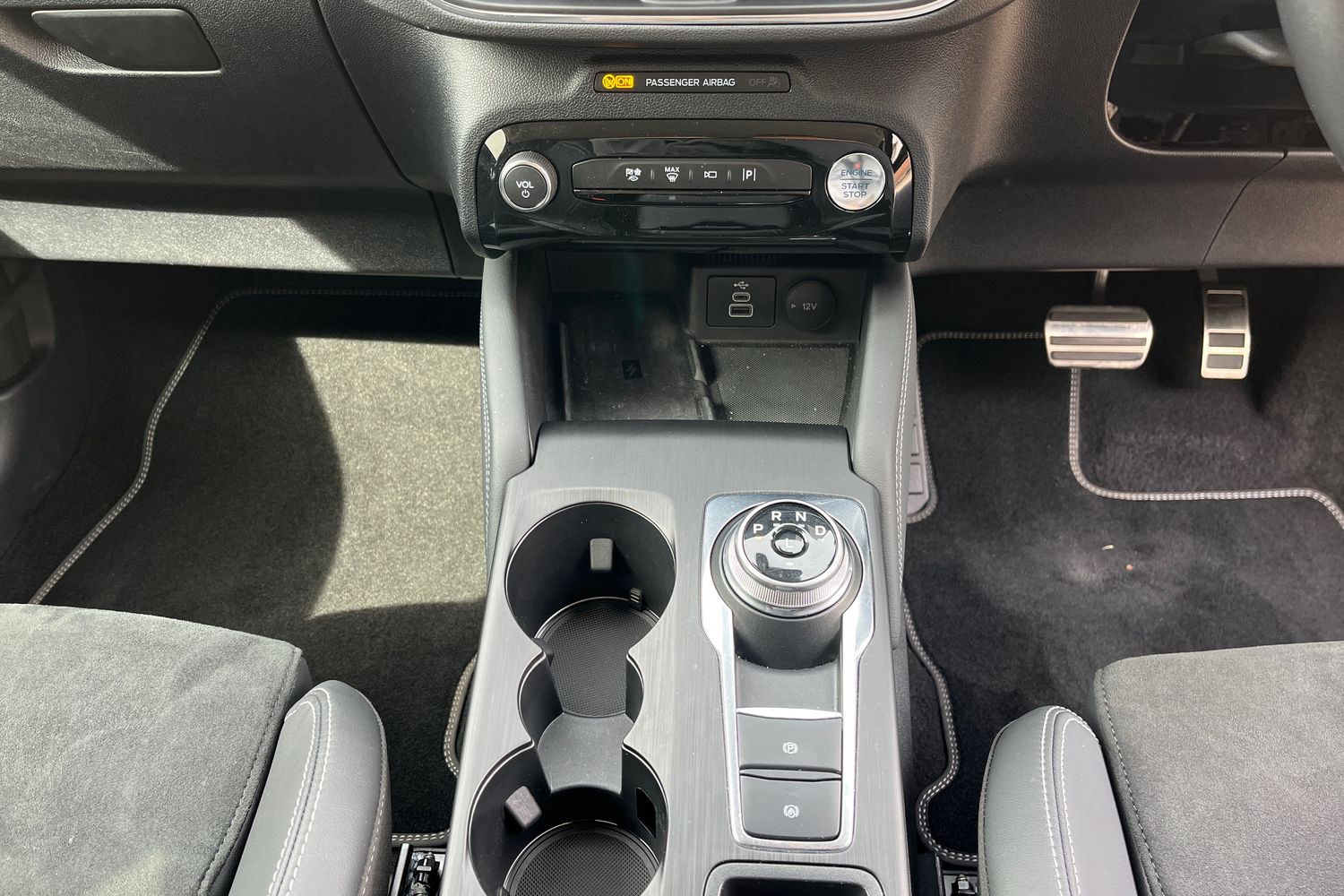 Ford Kuga Photo 32