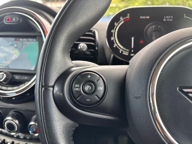MINI Clubman Photo 16