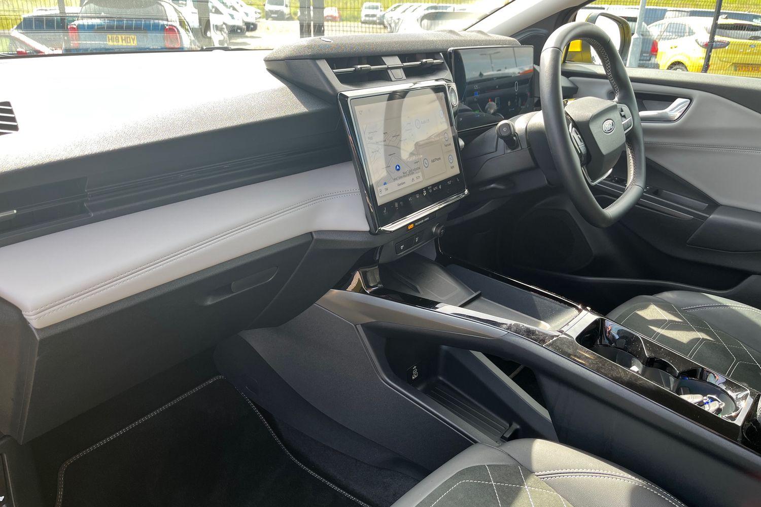 Ford PUMA Photo 17