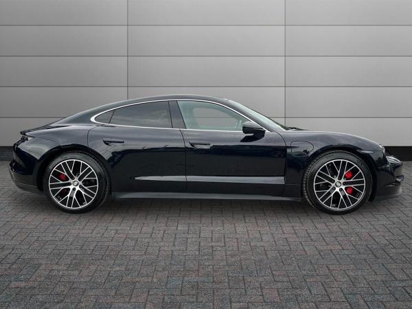Porsche Taycan Photo autoimg-6ddafcfcc54d4fb30b7c70f666b695fb43ce38d9.jpg
