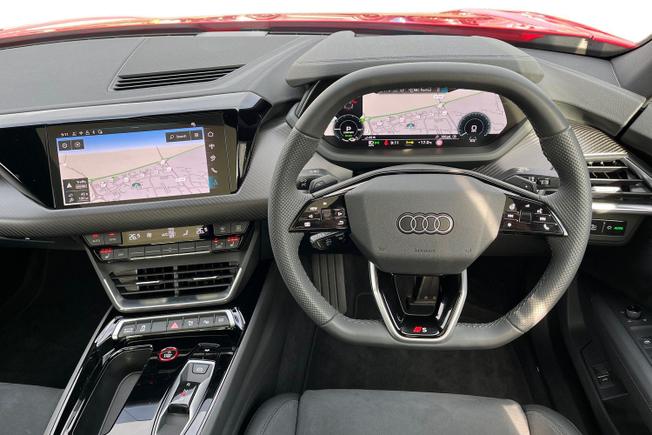 AUDI S e-tron GT Photo 11