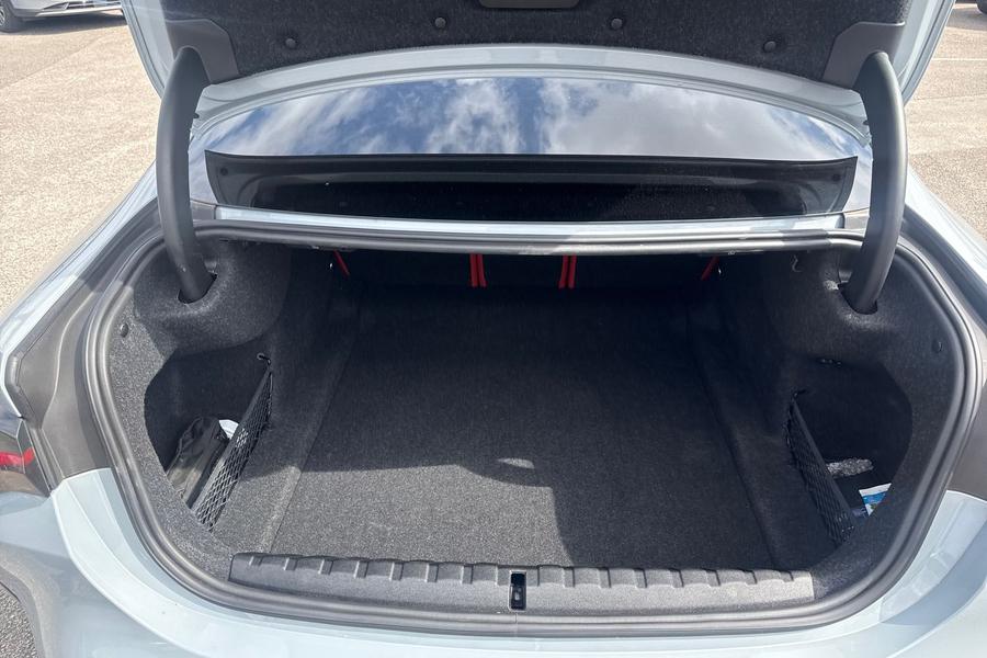 BMW M4 Photo autoimg-6de042b5f3bc742fa966be5a86ad2e05bdaf1bd5.jpg