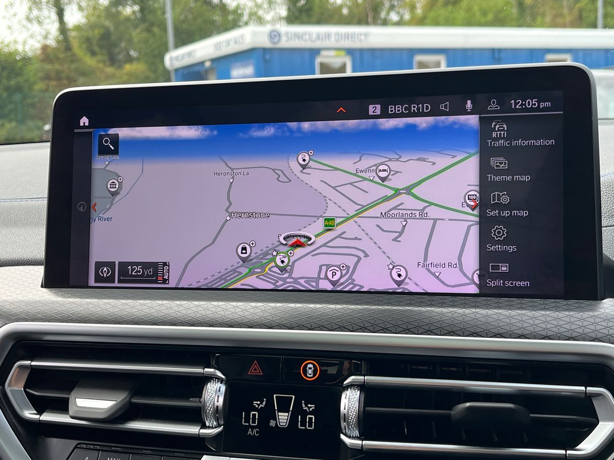 BMW iX3 Photo 10