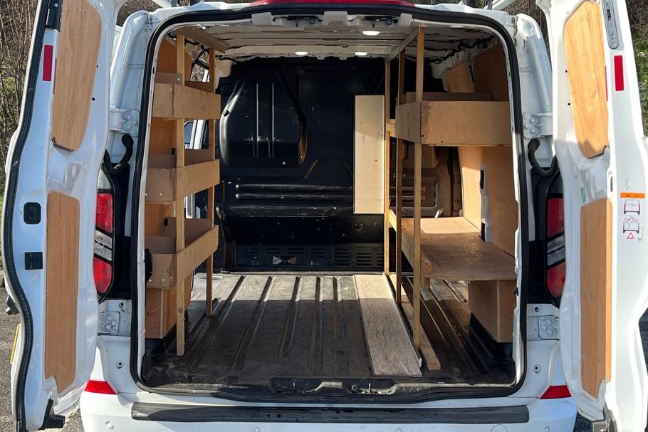 Used Ford TRANSIT CUSTOM EO24XNG 6