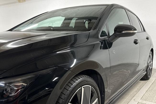 VOLKSWAGEN Golf Photo 40