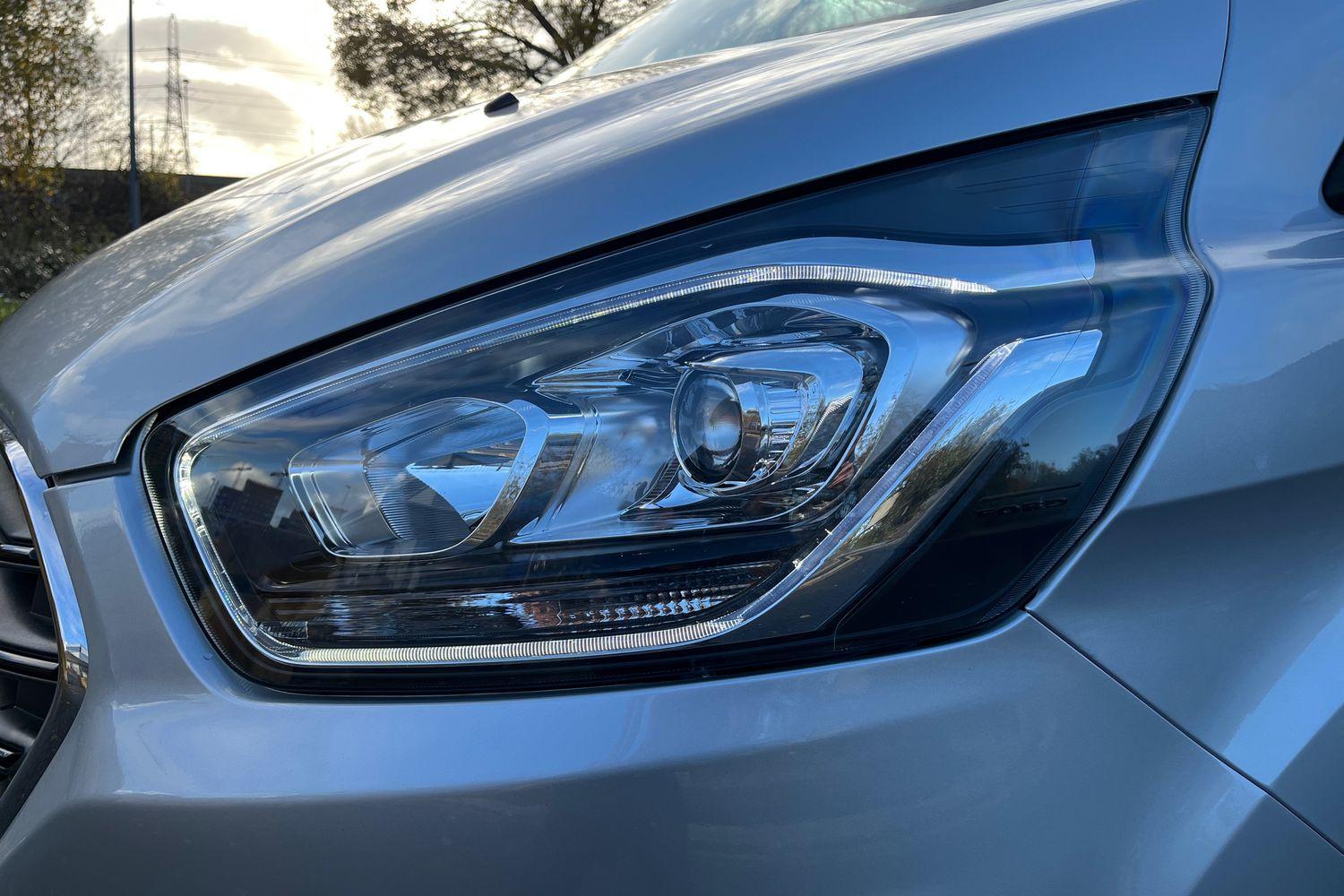 Ford TRANSIT CUSTOM Photo 20