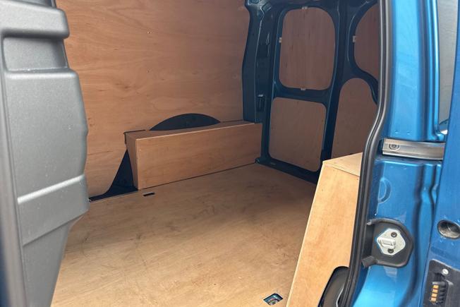 VOLKSWAGEN Caddy Photo 9