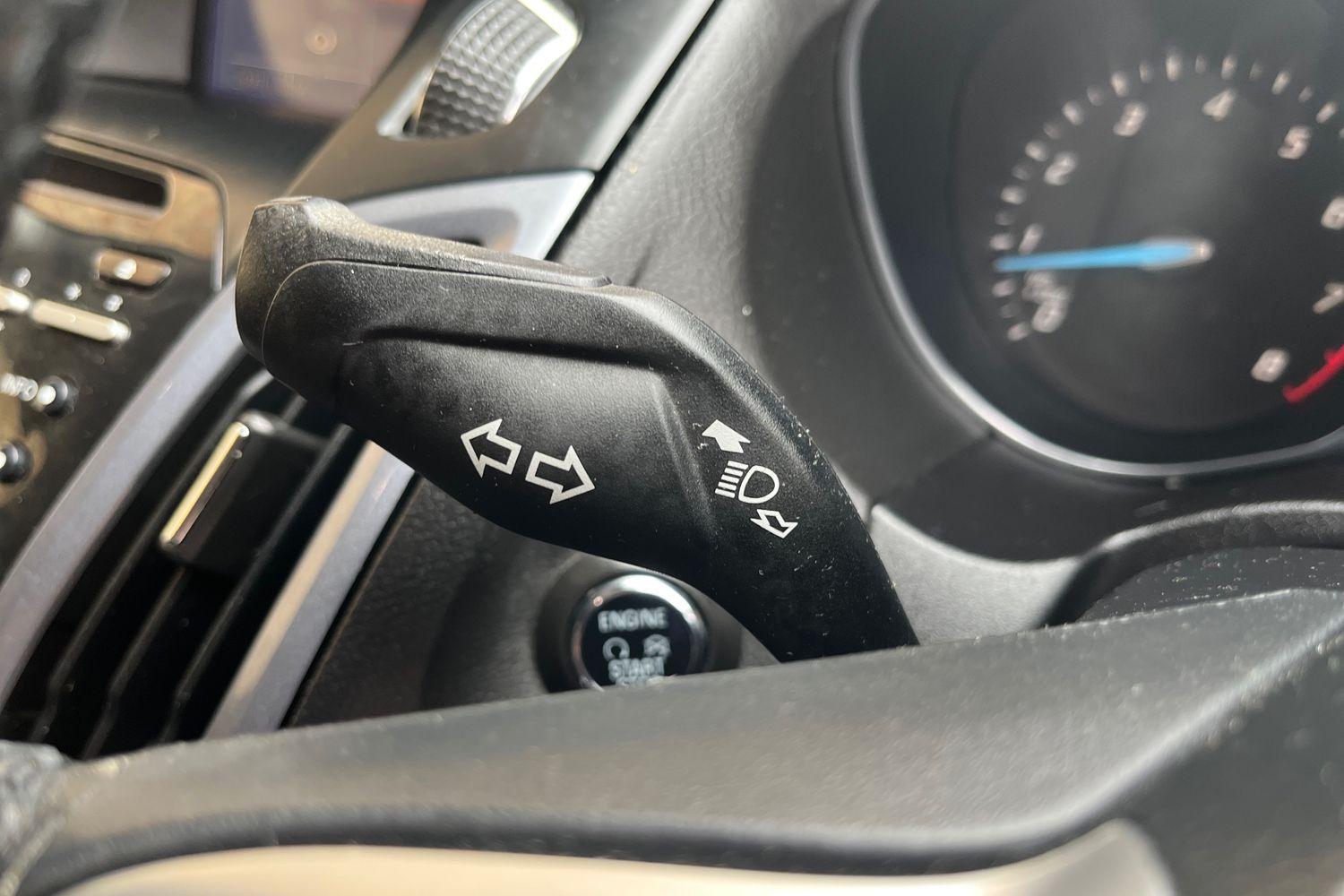 Ford Focus Photo 13