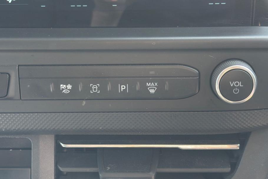 Used Ford TRANSIT CUSTOM LG25ZWR 34
