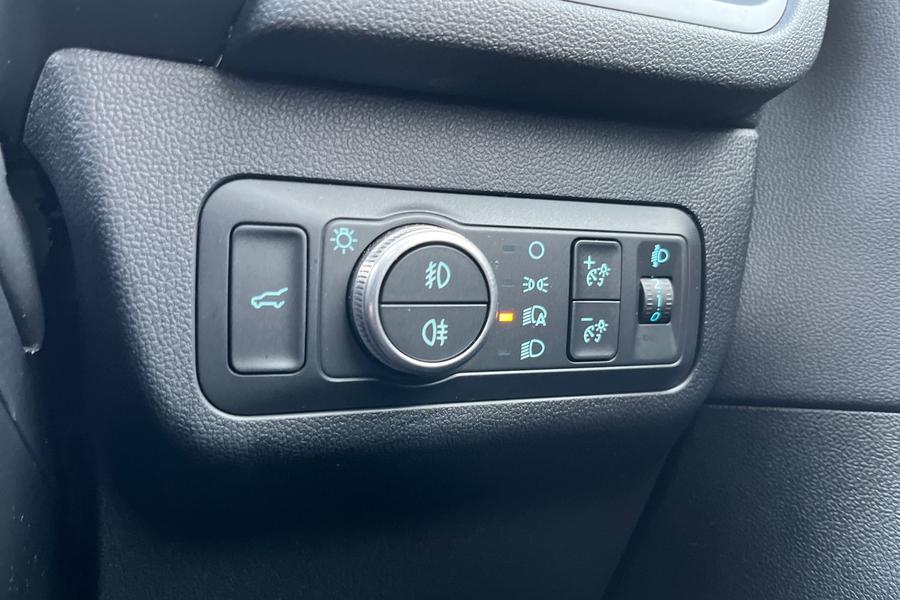 Ford KUGA Photo autoimg-6df1b20783d1490c0f03b9948708968dee04fe41.jpg