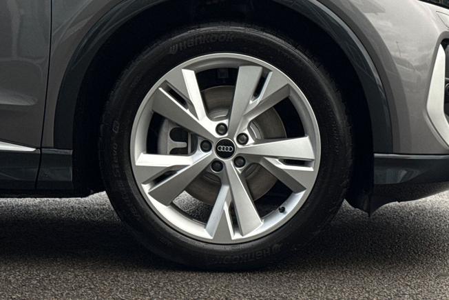 AUDI Q4 E-Tron Photo 5
