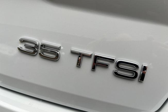 AUDI Q2 Photo 37