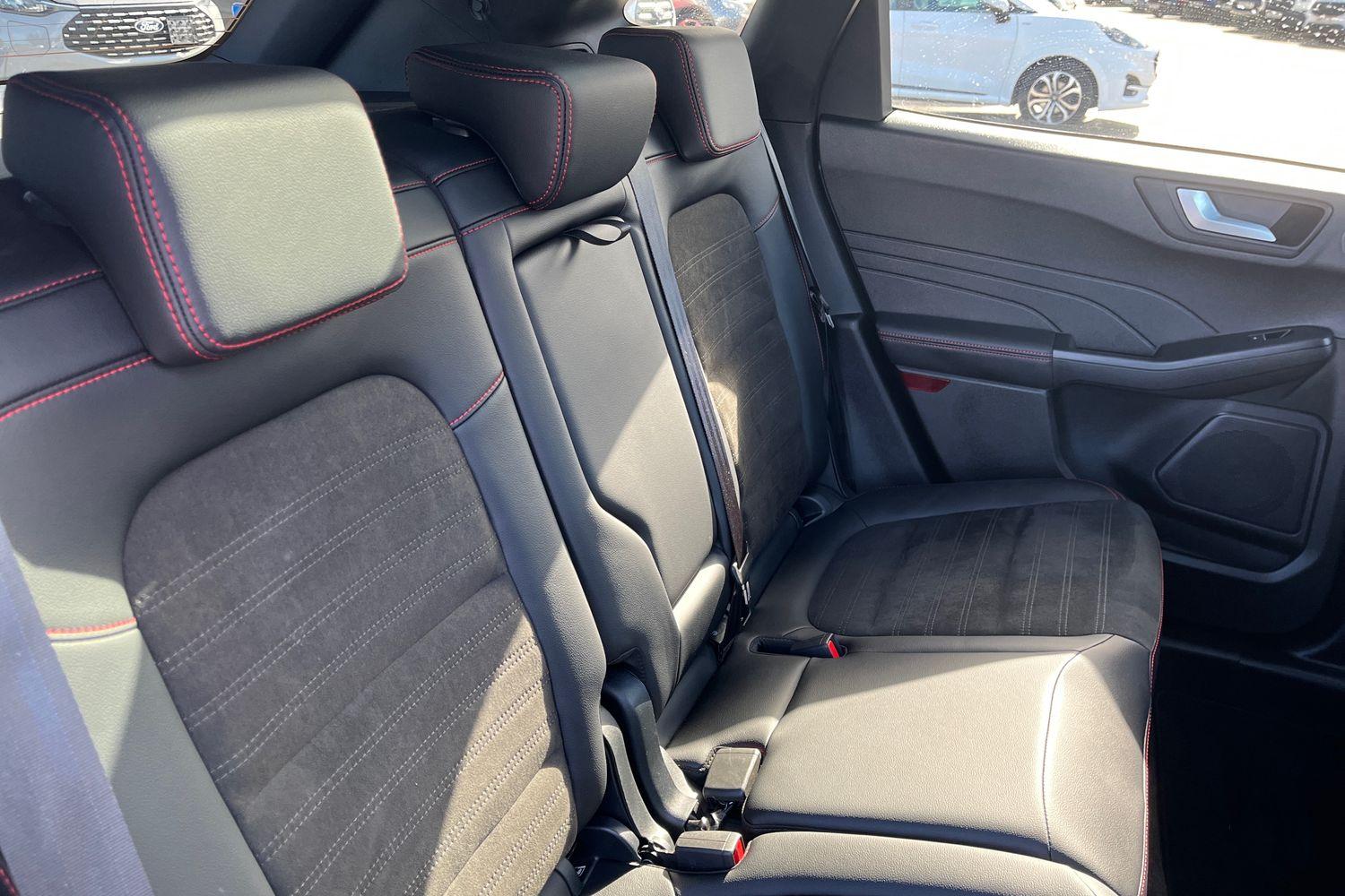 Ford KUGA Photo 19