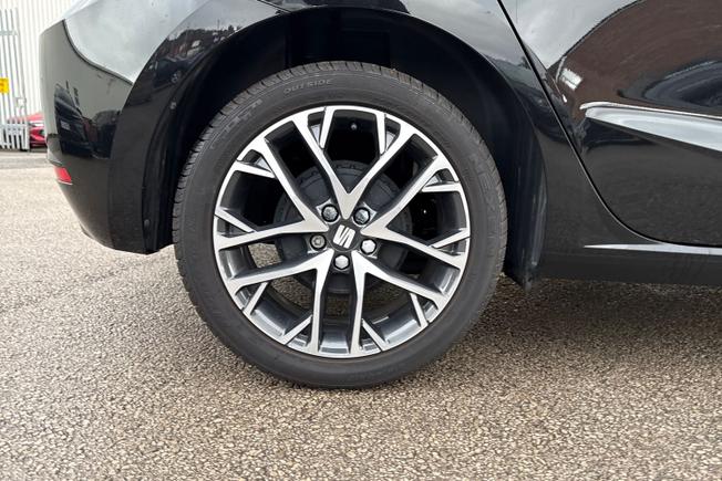 SEAT Ibiza Photo 21
