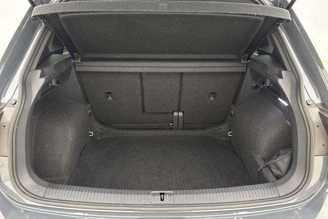 VOLKSWAGEN Tiguan Photo 12