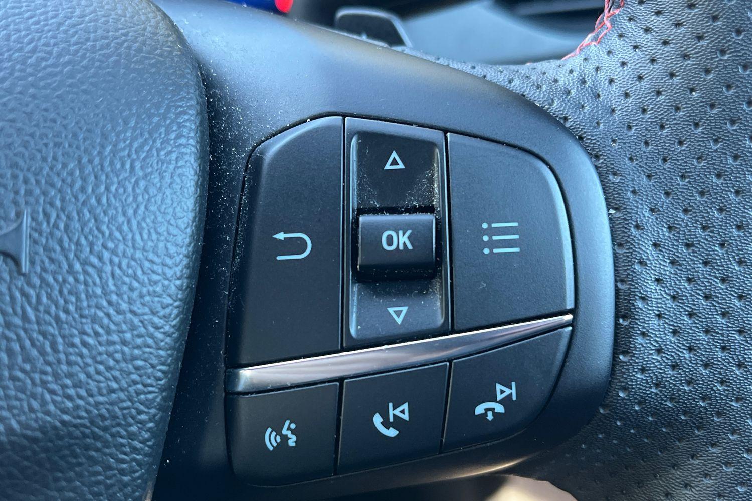 Ford FOCUS Photo 24