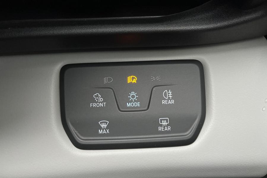 Ford Explorer Photo autoimg-6dfb90a439686b150d615e3df345f59551a6045f.jpg