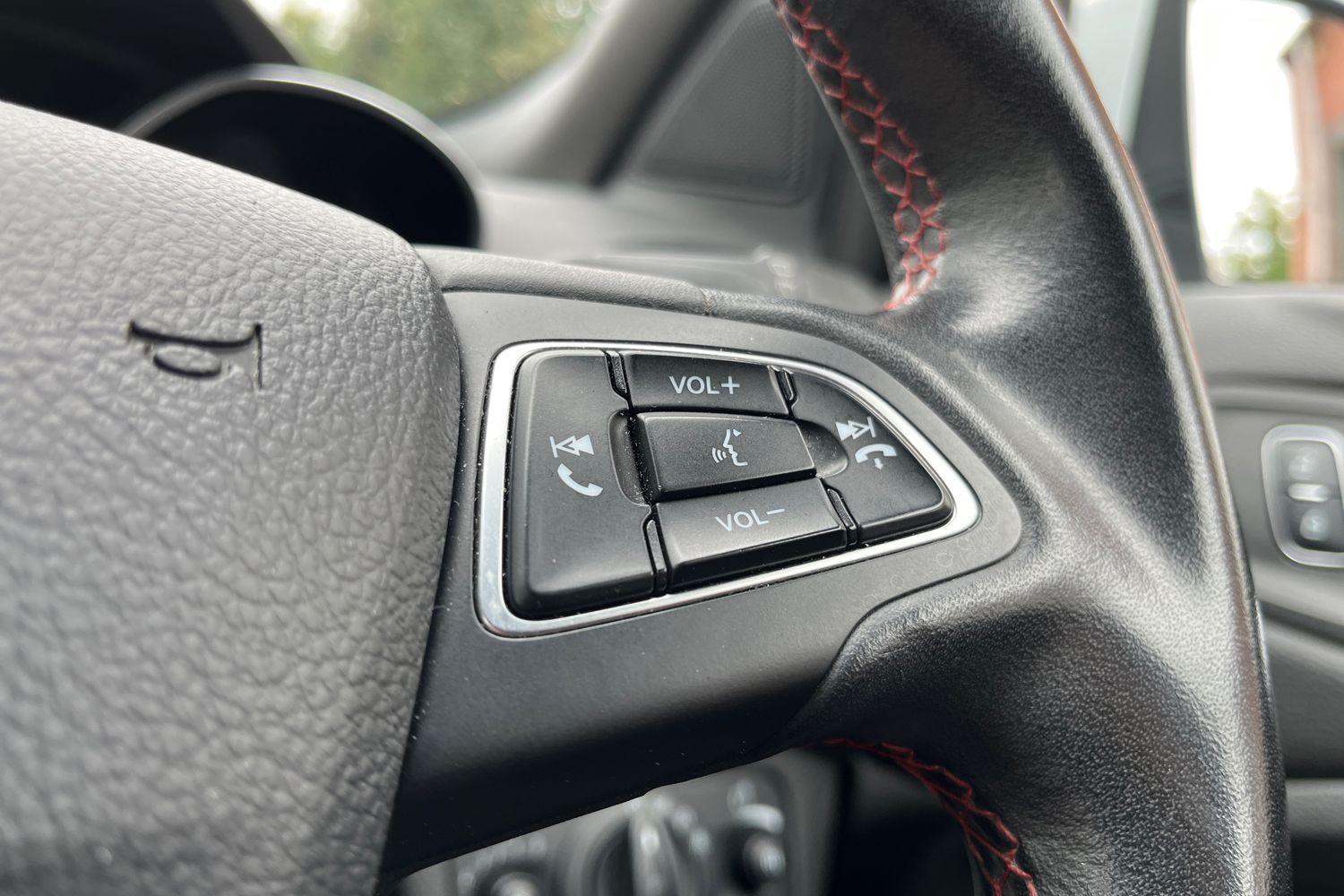 Ford KUGA Photo 39