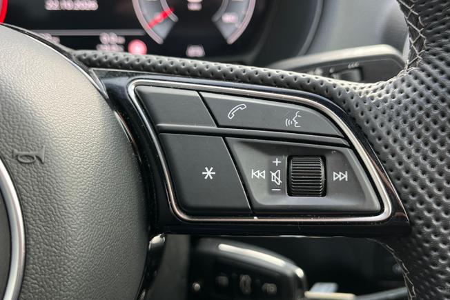 Audi Q2 Photo 18