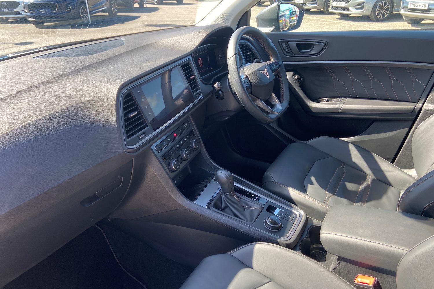 CUPRA ATECA Photo 17