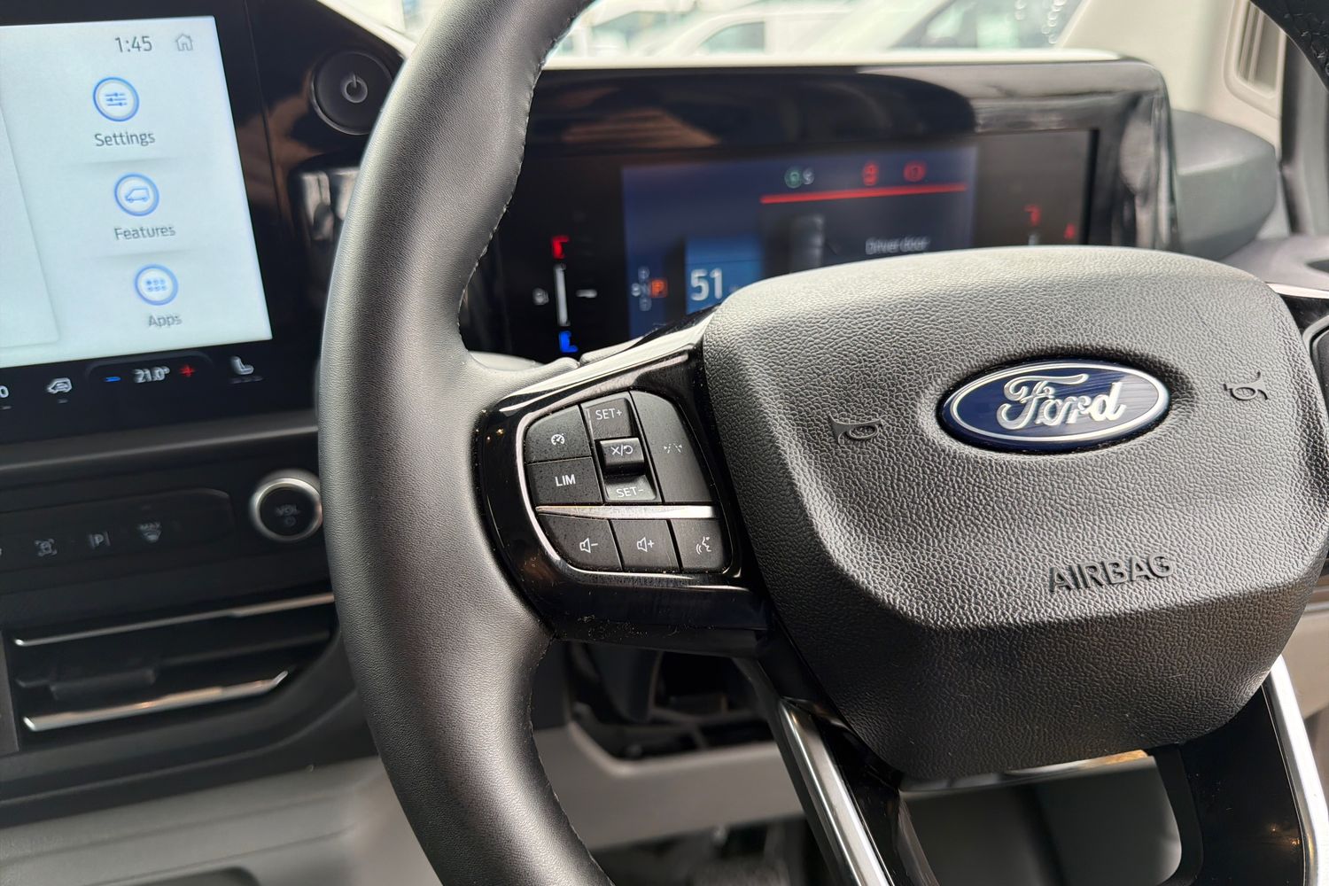 Ford E-TRANSIT CUSTOM Photo 21