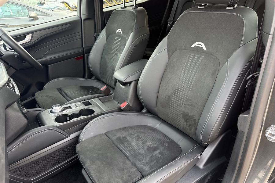 Ford KUGA Photo autoimg-6e04cc2d3d06a31ee086b8185d02b80497290da3.jpg