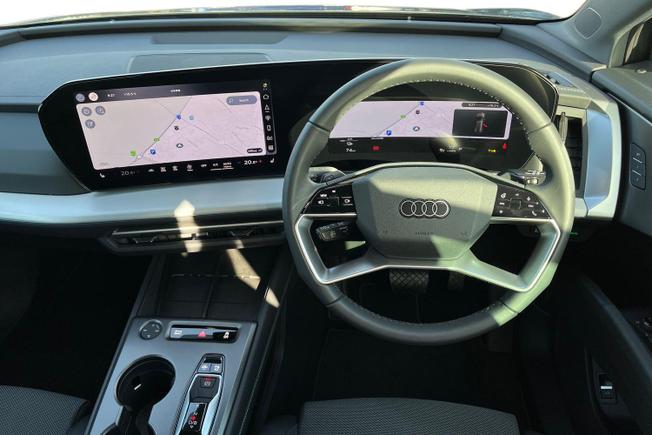 AUDI  Q4 SUV Photo 11
