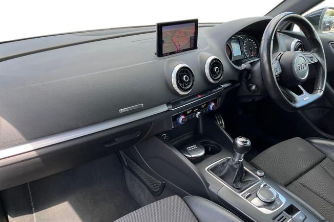Audi A3 Photo 2