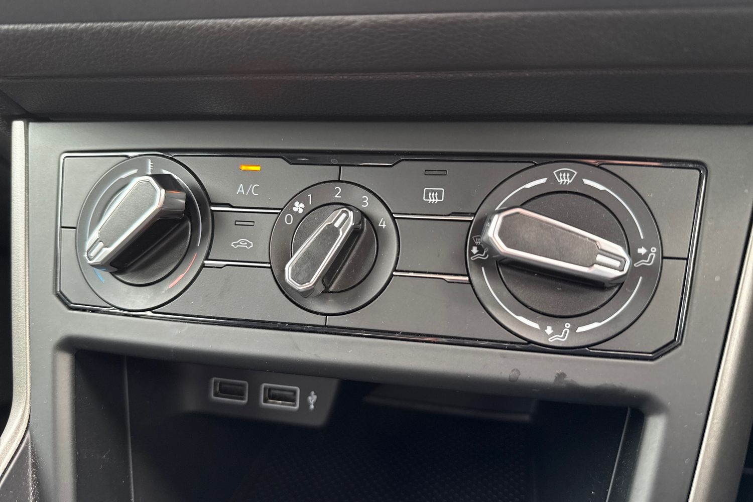 Volkswagen POLO Photo 29