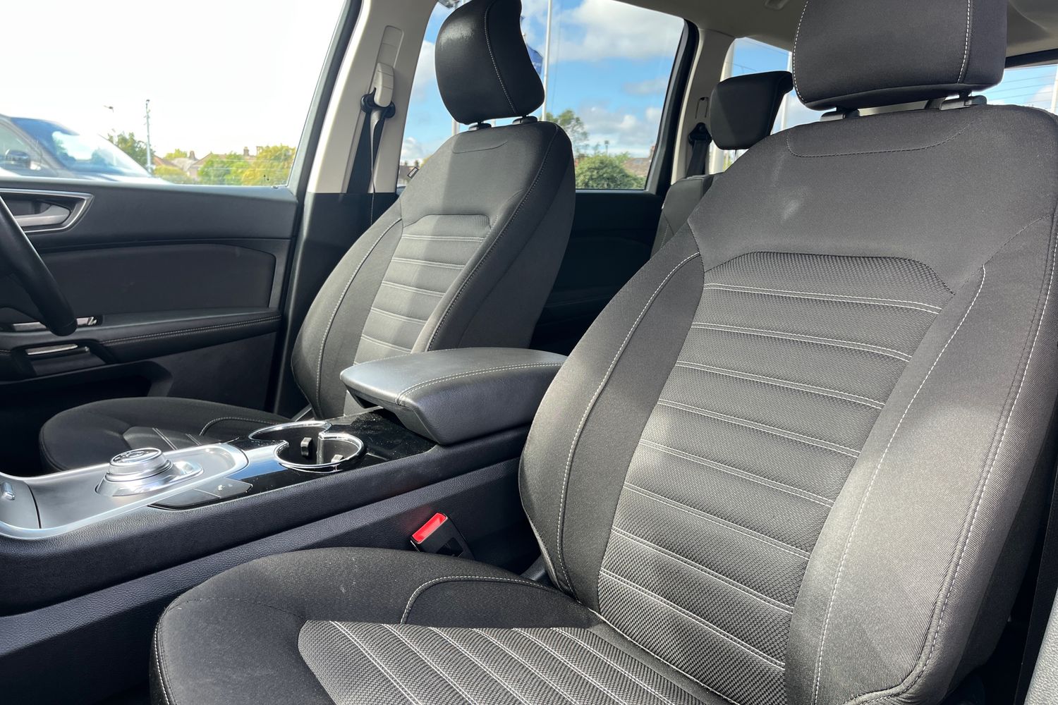 Ford Galaxy Photo 18