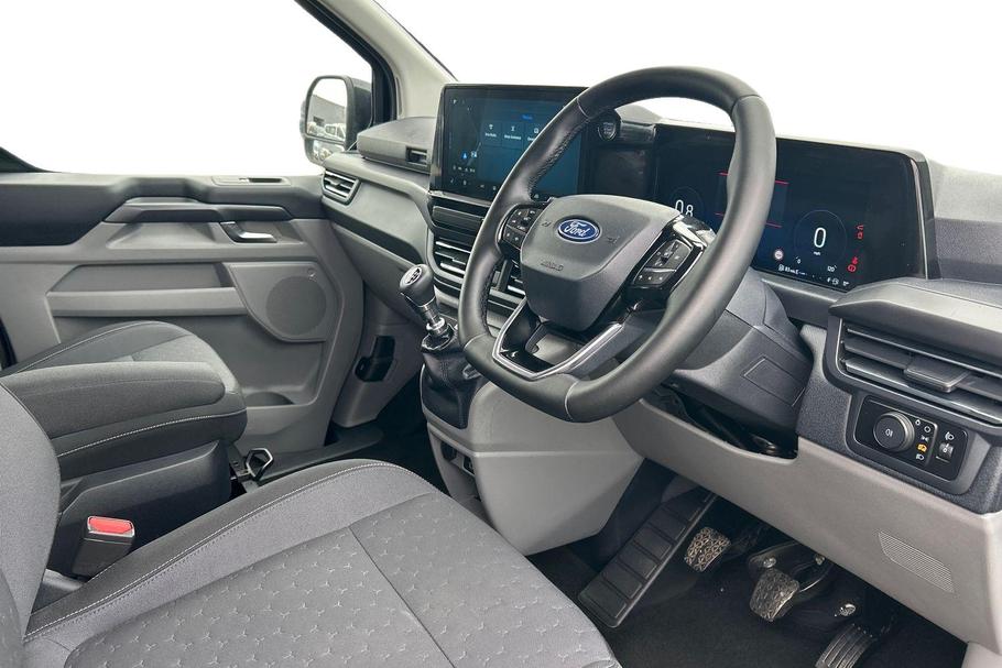 Used FORD TOURNEO CUSTOM YM25LNU 15