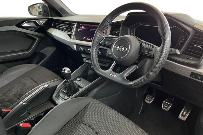 AUDI A1 Photo 6